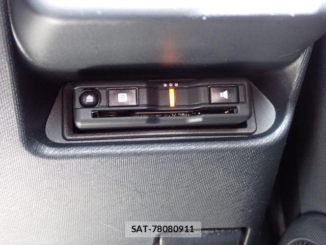 Toyota AQUA 2021-06 8827798-6
