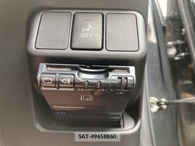 Toyota AQUA 2013-09 8827833-8