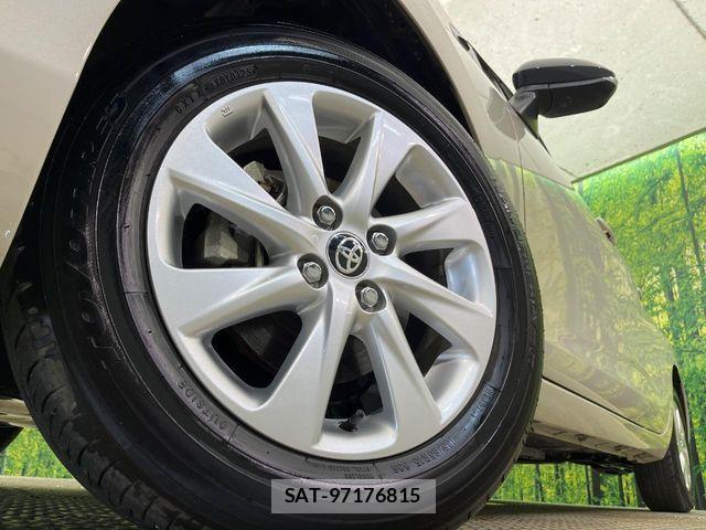 Toyota AQUA 2025-03 8827778-12