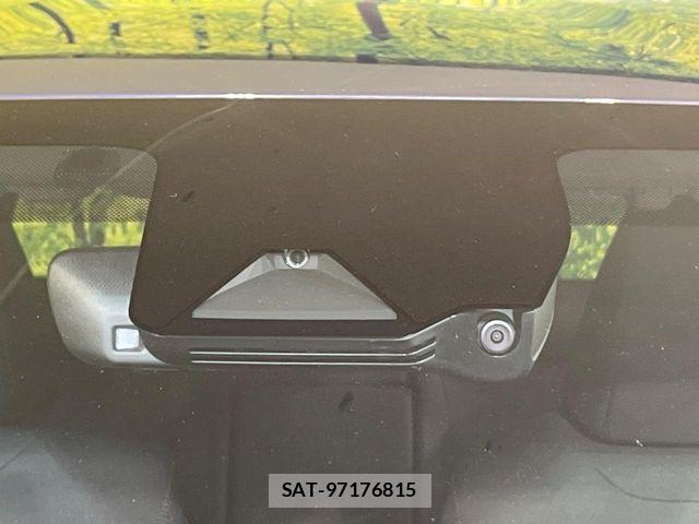 Toyota AQUA 2025-03 8827778-4