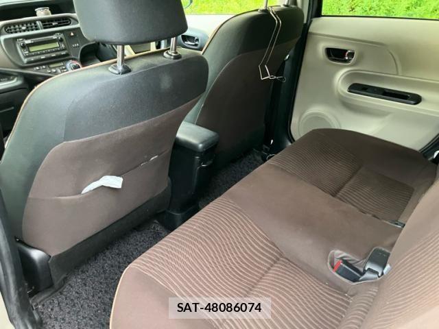 Toyota AQUA 2013-07 8827837-10