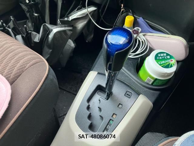 Toyota AQUA 2013-07 8827837-20