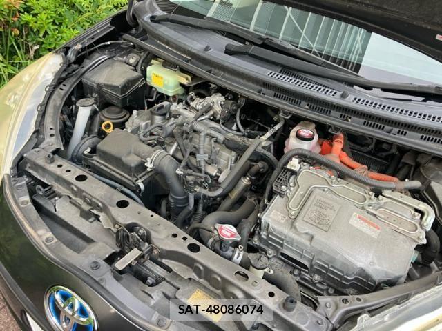 Toyota AQUA 2013-07 8827837-25