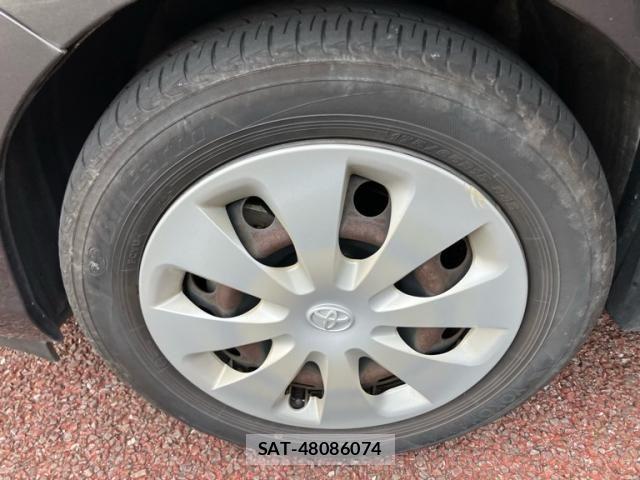 Toyota AQUA 2013-07 8827837-5