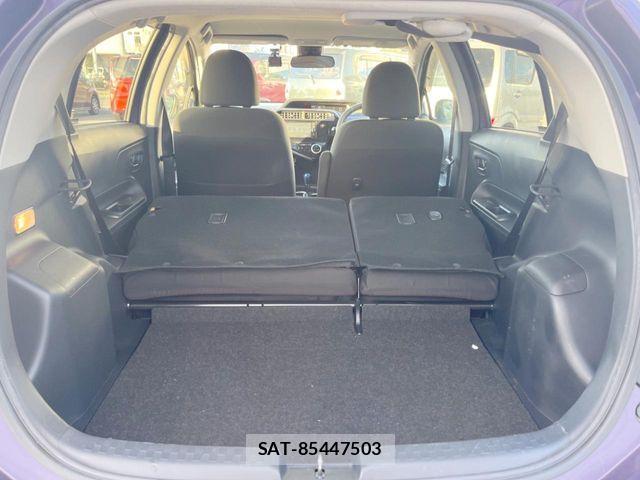 Toyota AQUA 2017-07 8827801-10