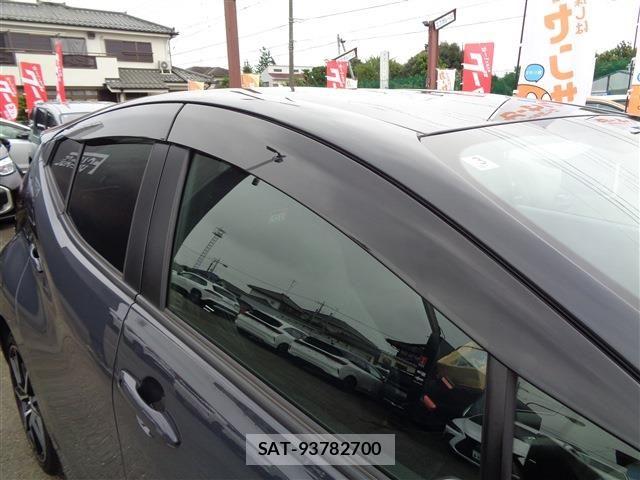 Toyota AQUA 2025-03 8827777-9