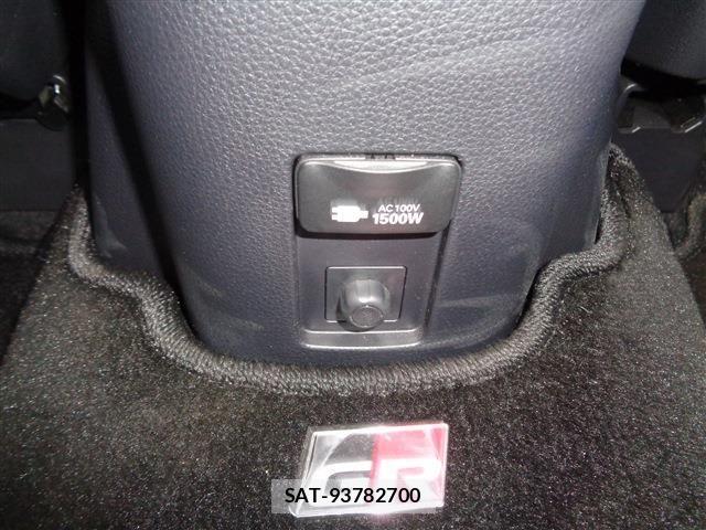 Toyota AQUA 2025-03 8827777-13
