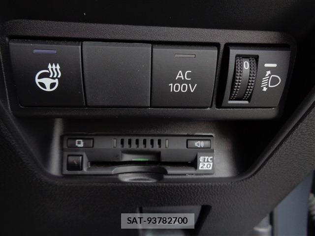 Toyota AQUA 2025-03 8827777-26