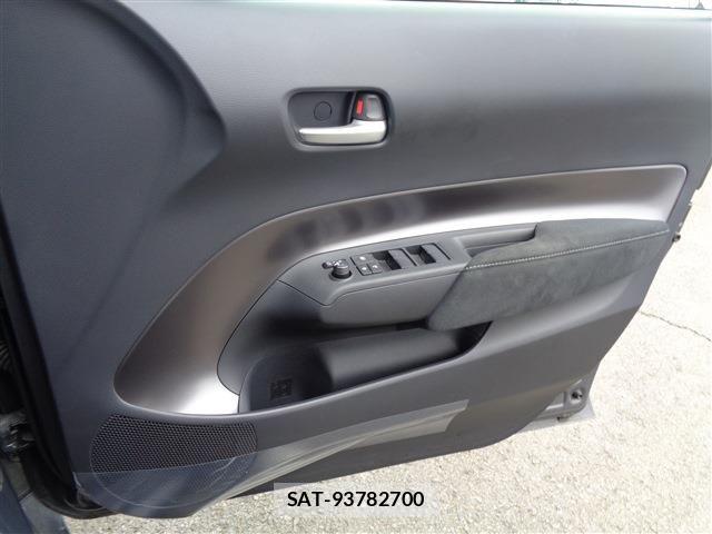 Toyota AQUA 2025-03 8827777-27