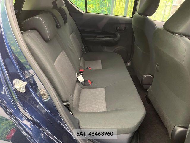 Toyota AQUA 2019-07 8827793-9