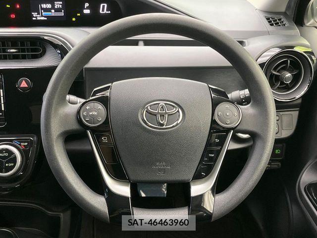 Toyota AQUA 2019-07 8827793-11