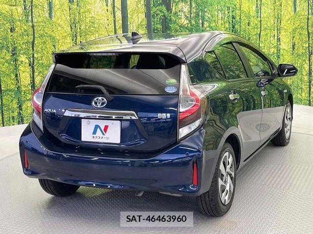 Toyota AQUA 2019-07 8827793-17