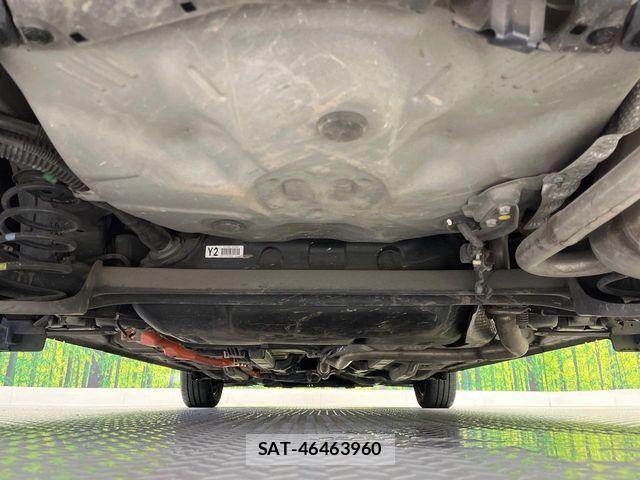 Toyota AQUA 2019-07 8827793-19