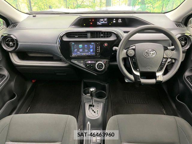 Toyota AQUA 2019-07 8827793-2