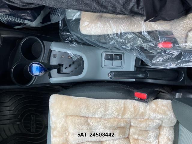 Toyota AQUA 2013-09 8827847-20