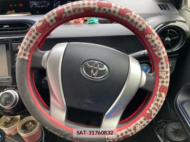 Toyota AQUA 2015-12 8827850-15