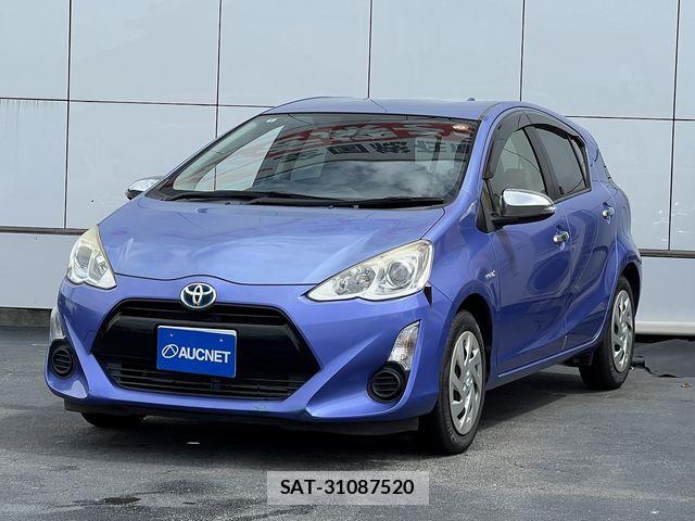 Toyota AQUA 2016-09 8827804-0