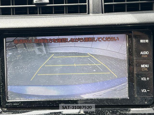 Toyota AQUA 2016-09 8827804-10