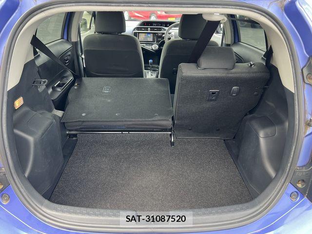 Toyota AQUA 2016-09 8827804-19