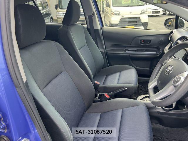 Toyota AQUA 2016-09 8827804-8