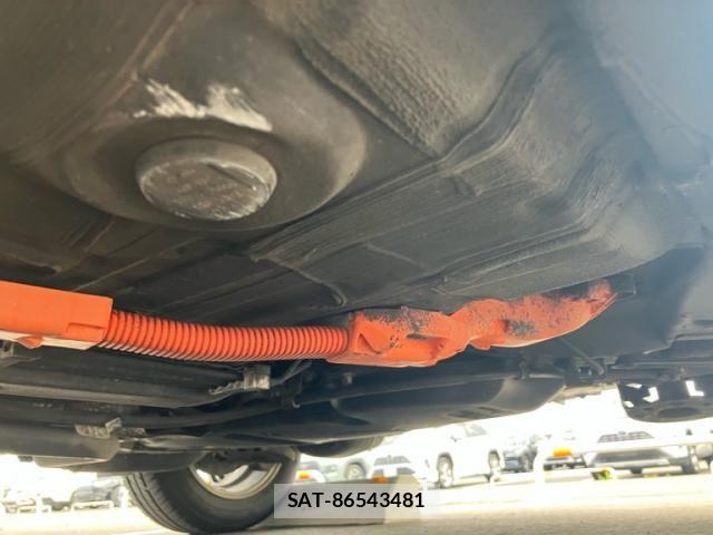 Toyota AQUA 2016-04 8827849-11