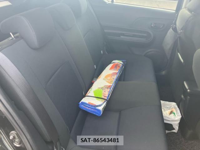 Toyota AQUA 2016-04 8827849-28