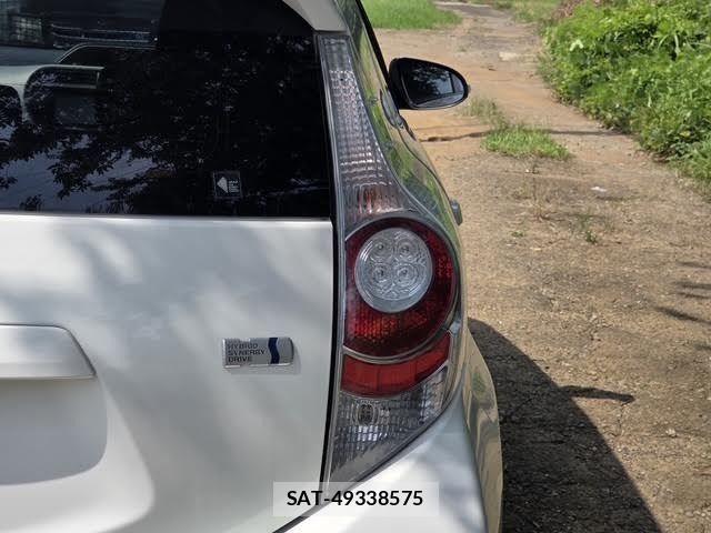 Toyota AQUA 2014-11 8827814-14