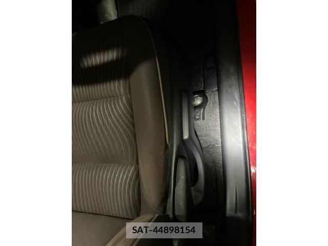 Toyota AQUA 2012-05 8827835-13