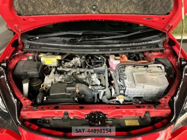 Toyota AQUA 2012-05 8827835-16