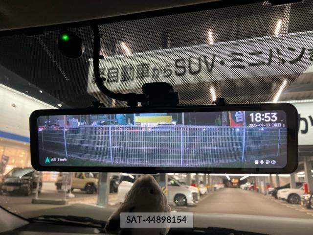 Toyota AQUA 2012-05 8827835-25