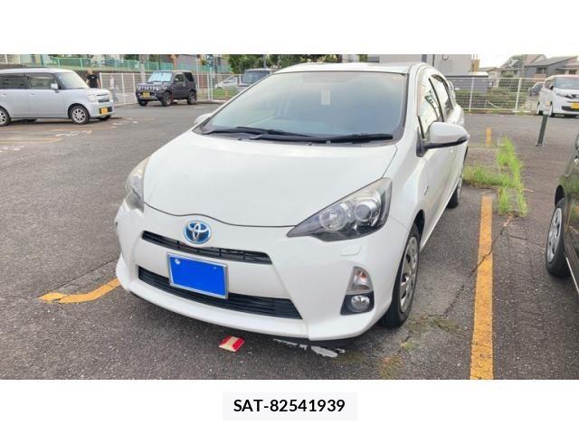 Toyota AQUA 2014-08 8827846-0