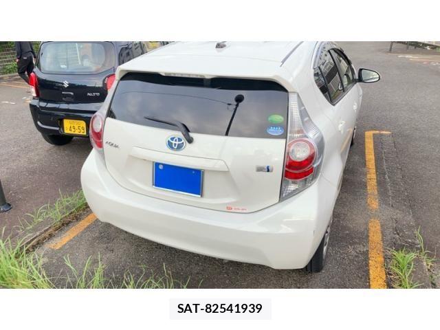 Toyota AQUA 2014-08 8827846-4