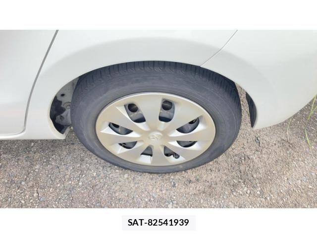Toyota AQUA 2014-08 8827846-7