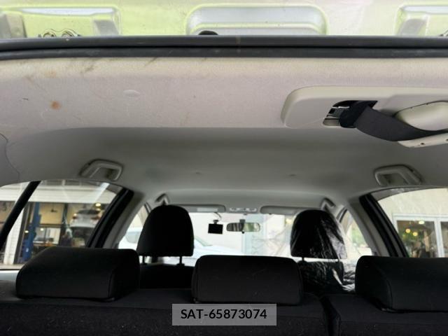 Toyota AQUA 2013-04 8827860-12