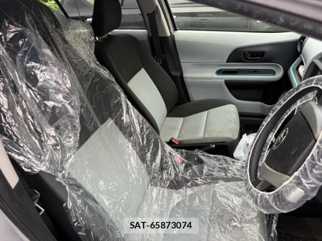 Toyota AQUA 2013-04 8827860-6