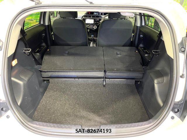 Toyota AQUA 2015-10 8827802-9