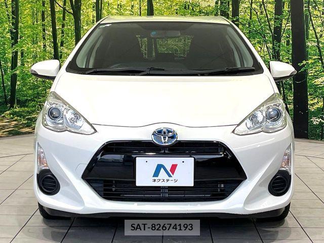 Toyota AQUA 2015-10 8827802-13