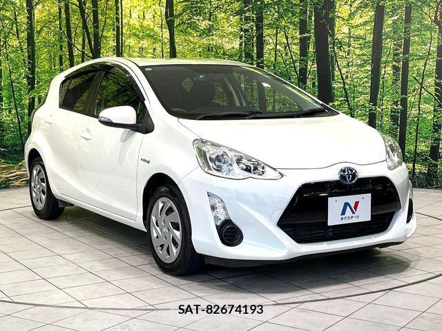 Toyota AQUA 2015-10 8827802-15