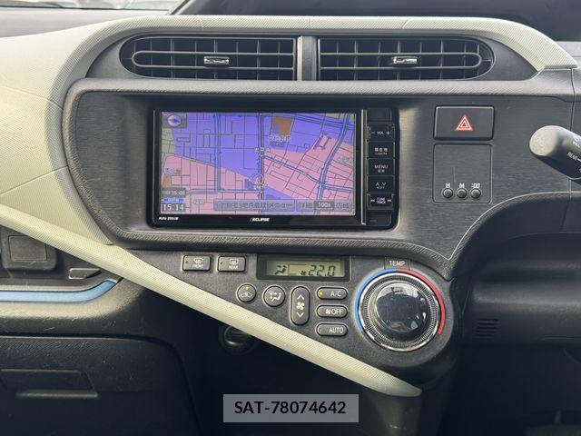 Toyota AQUA 2014-03 8827815-10