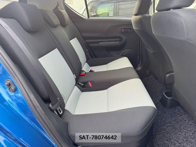Toyota AQUA 2014-03 8827815-23