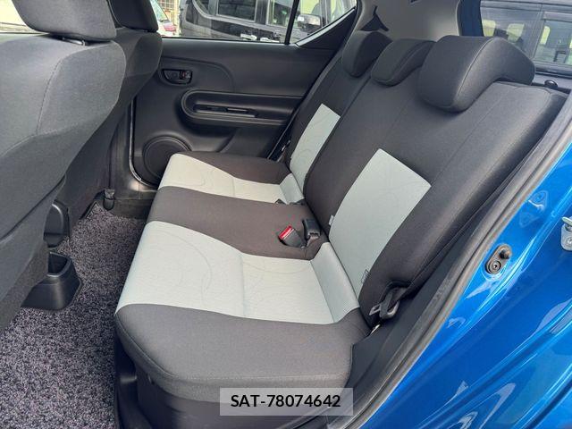 Toyota AQUA 2014-03 8827815-25