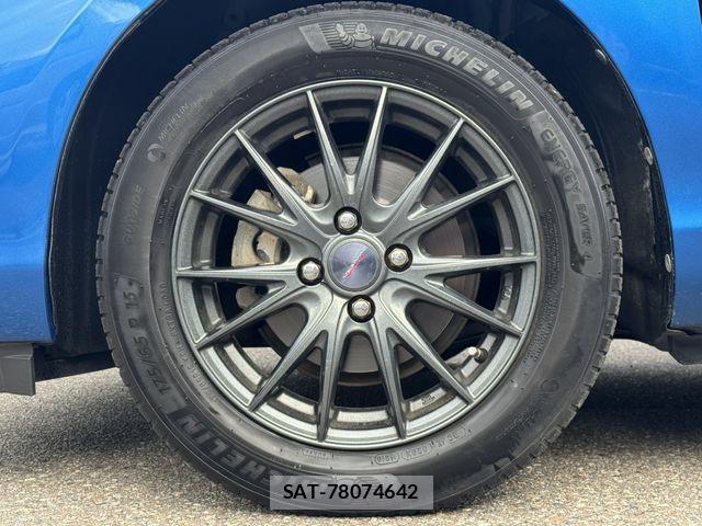 Toyota AQUA 2014-03 8827815-27