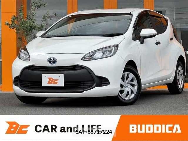 Toyota AQUA 2023-09 8827790-0