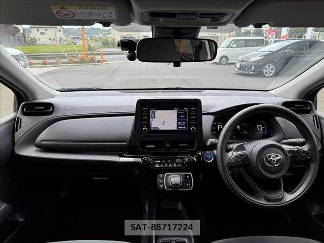 Toyota AQUA 2023-09 8827790-1