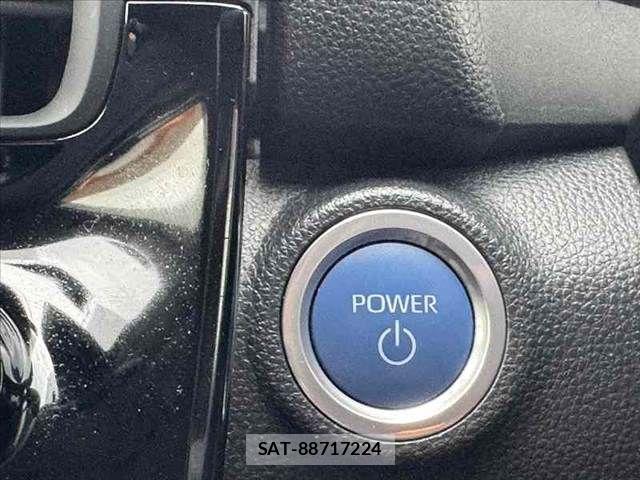 Toyota AQUA 2023-09 8827790-23