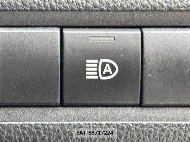 Toyota AQUA 2023-09 8827790-25