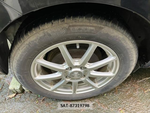 Toyota AQUA 2013-10 8827831-6