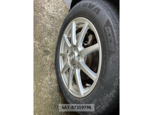 Toyota AQUA 2013-10 8827831-8