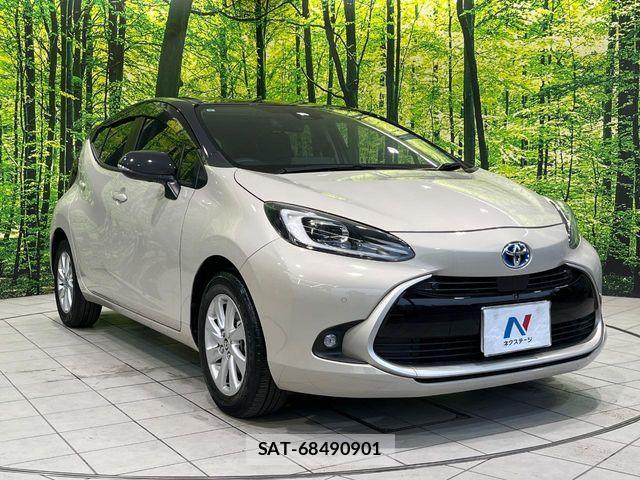Toyota AQUA 2023-09 8827782-15