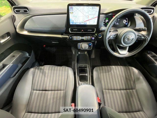 Toyota AQUA 2023-09 8827782-1